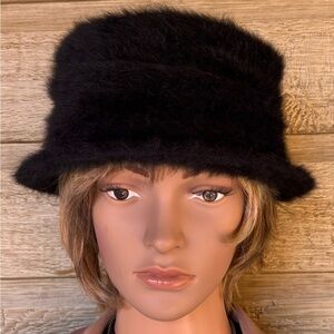Vintage Boutique Katz Canada Black Angora Bucket Hat